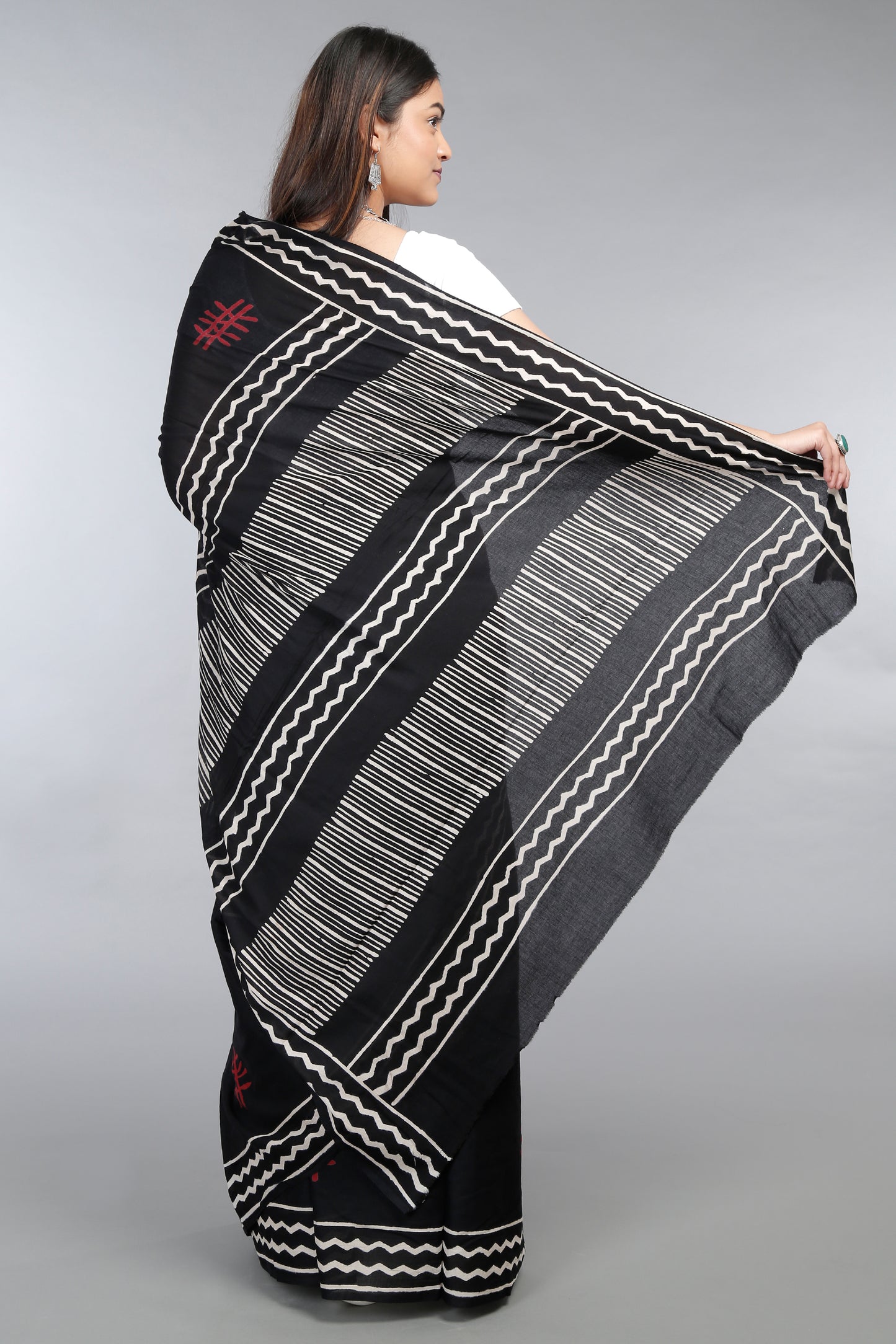 ‘Jade Currant ' Chunna-Patri Mul Mul Karpāsa Saree