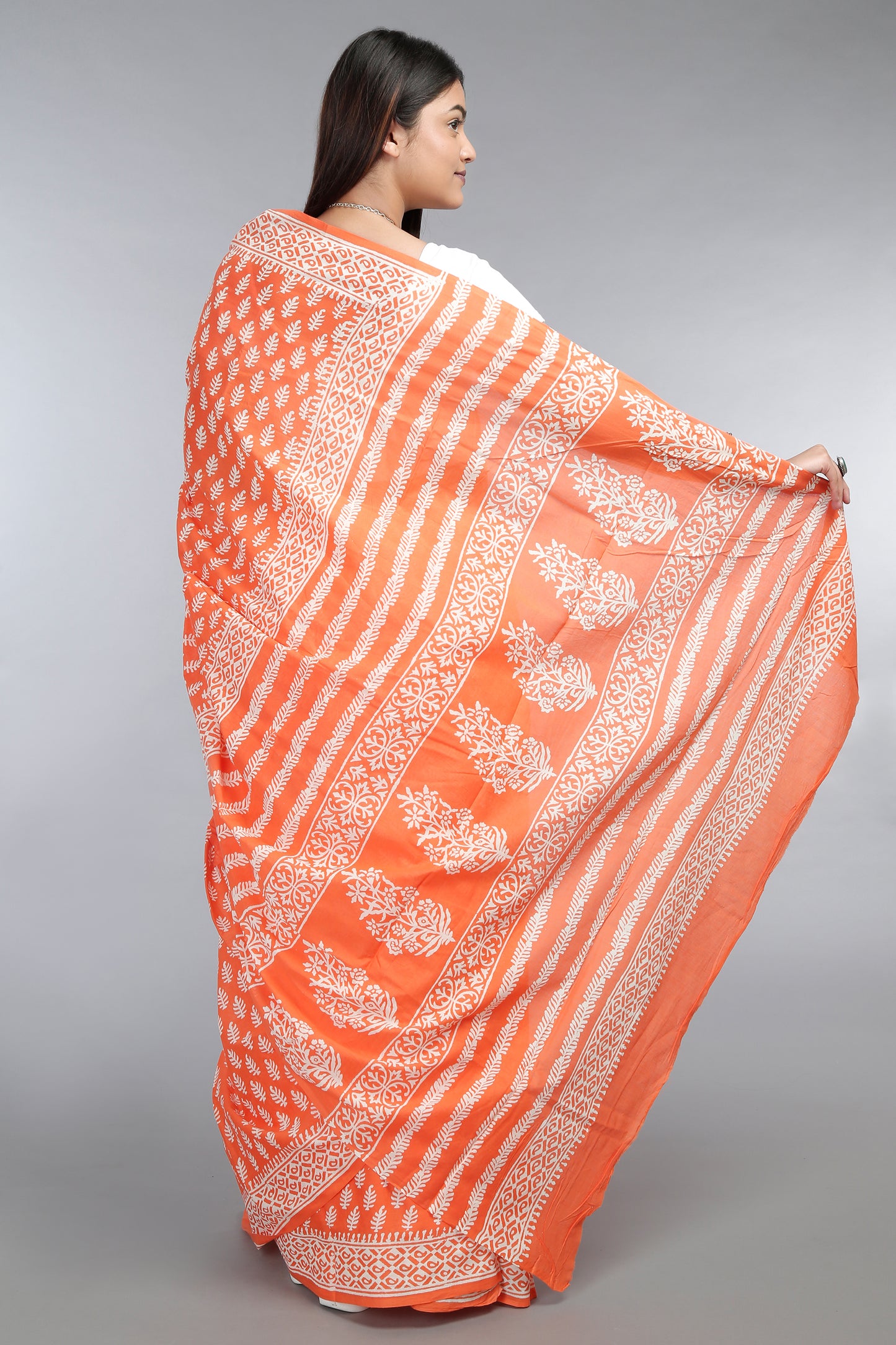 ‘Orange’ Sanganeri Discharge Mul Mul Karpāsa Saree