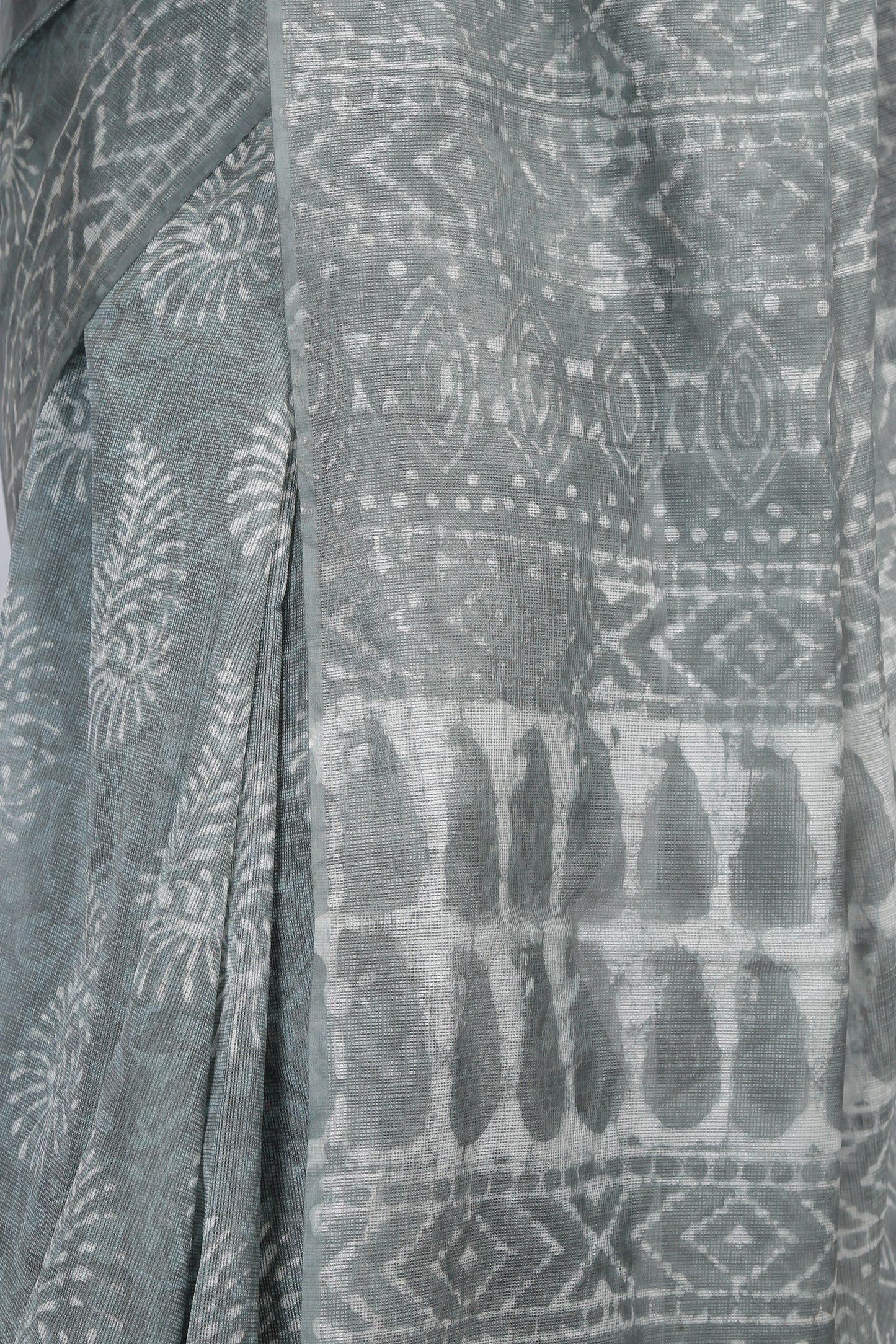 ‘Fossil’ Kashish Dabu Silk Doria Kozāja Saree