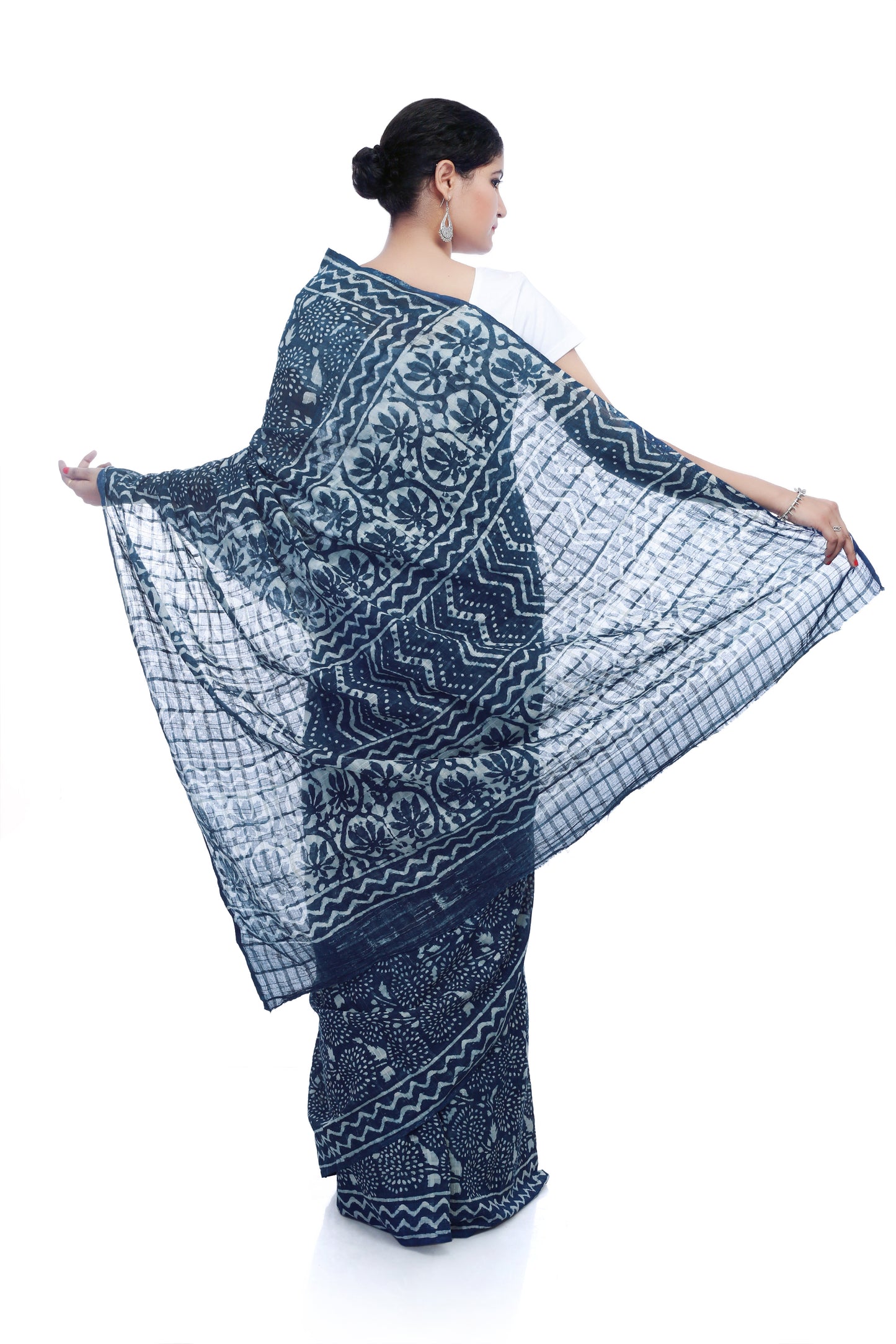 Pittora 'Navy' Checks  Indigo Dabu Hand-Block Print Karpāsa Saree